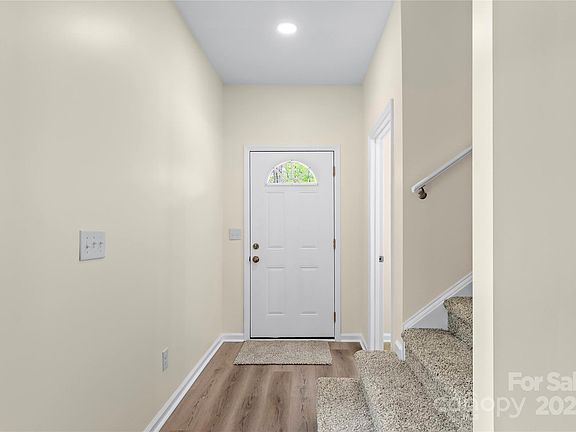 5th image of 5064 Joyce Ave
