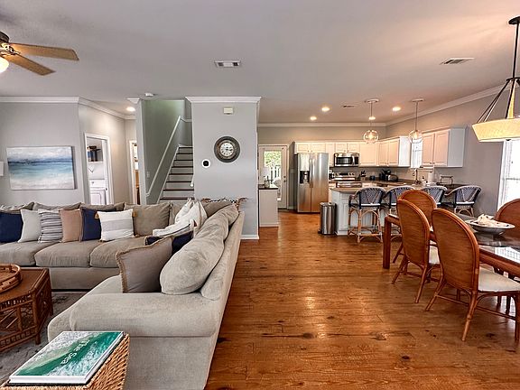 3rd image of 131 Redfish Cir