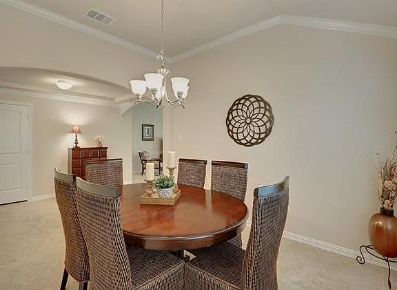 5th image of 409 Briar Park Dr