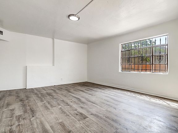 5th image of 2560 Mervosh Ave SW