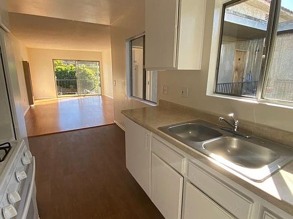 4th image of 3323 Cazador St #201