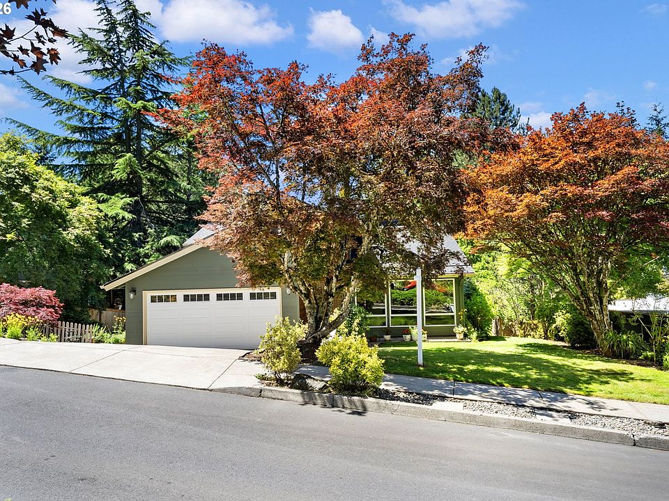 1st image of 1105 SW 10th Dr