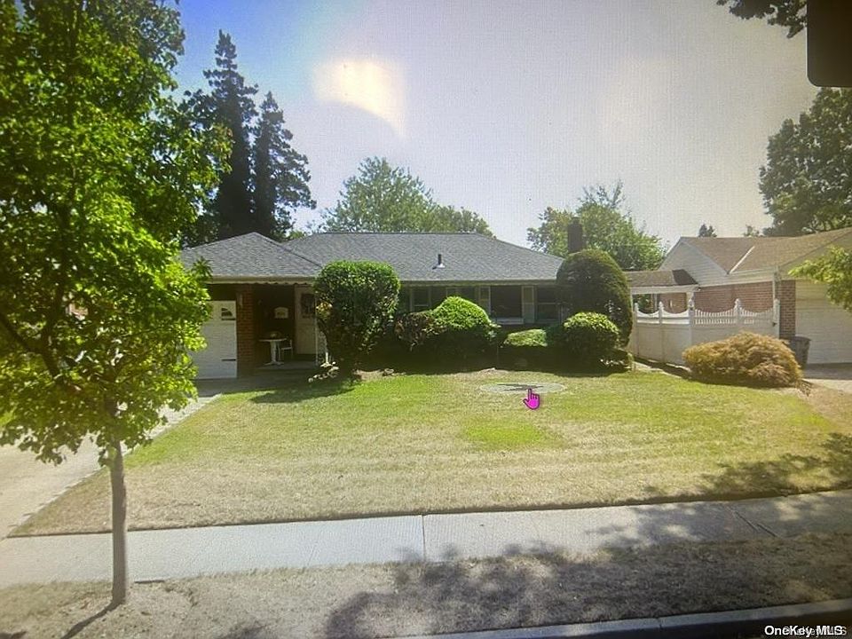 1st image of 820 School Drive
