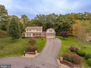 1113 White Pine Cir, Oakland, MD 21550