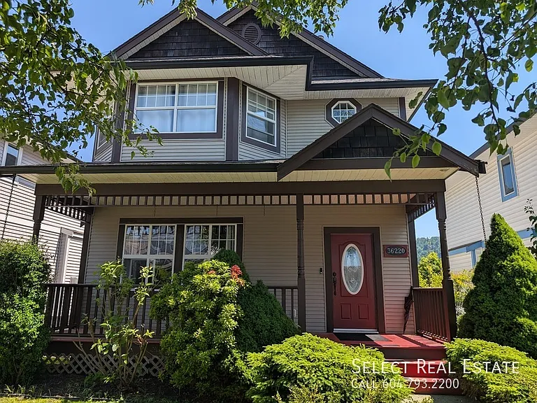36220 Shadbolt Ave — Photo 1