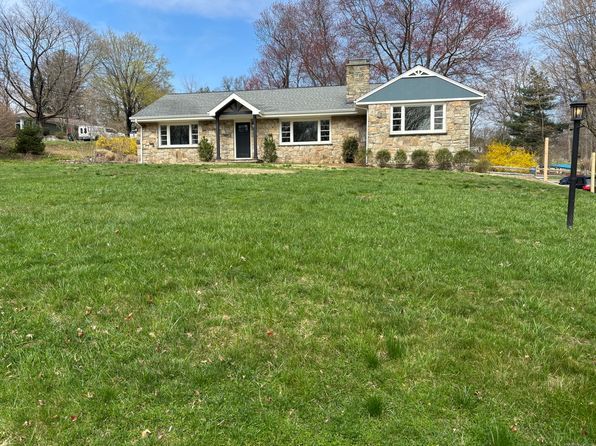 23 Tersana Dr, Easton, CT 06612