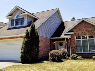 1007 Saint Pauls Ln, Morgantown, WV 26505