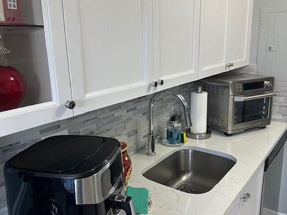 4th image of 6768 N 10th Ave Avenue N #210