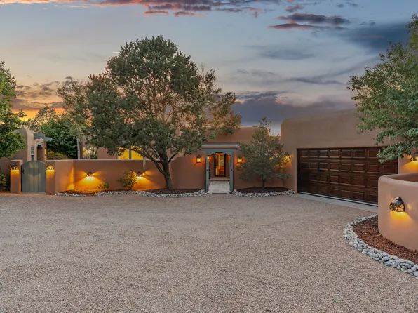 7208 Old Santa Fe Trl, Santa Fe, NM 87505