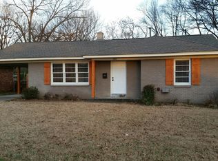 1660 Delmont Rd, Memphis, TN 38117