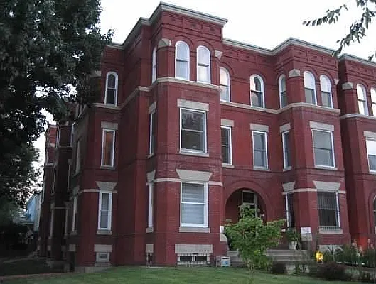 1447 E Capitol St #B — Photo 1