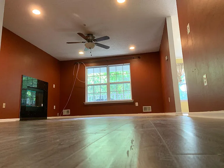 77 Prestwick Way — Photo 5