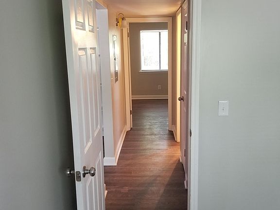 4th image of 1801 Horseshoe Dr APT B