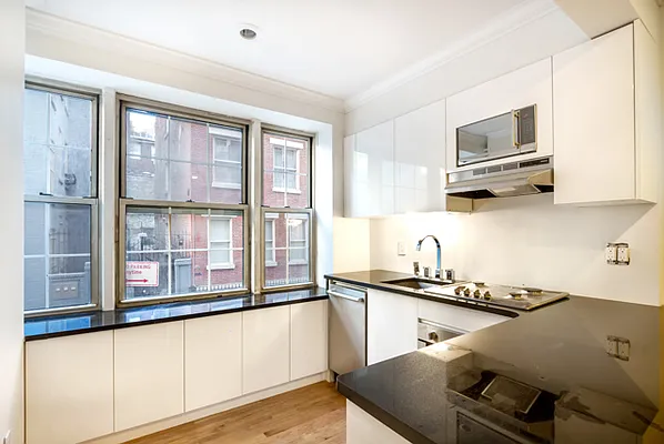 Rented by Compass | media 31