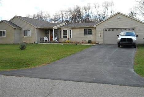 1st image of 4411 Lancashire Ln