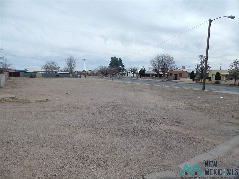 1st image of N Diamond Ave