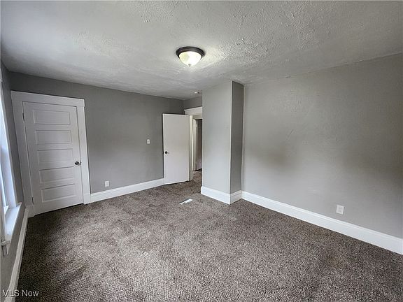 5th image of 1138 E 114th St #Sfh