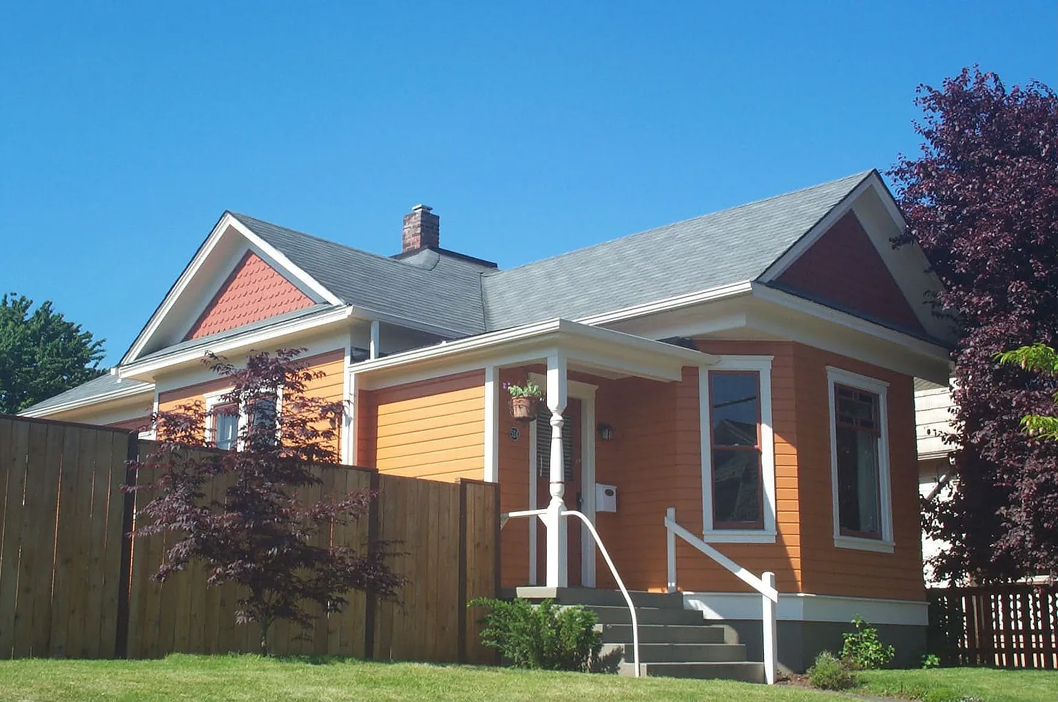 524 NE Failing St photo 1