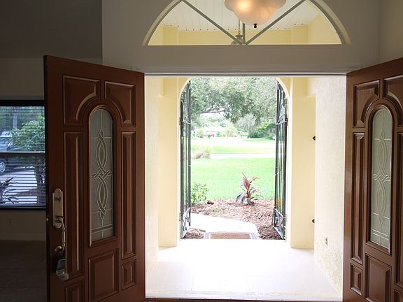5th image of 2268 Lakewood Ln
