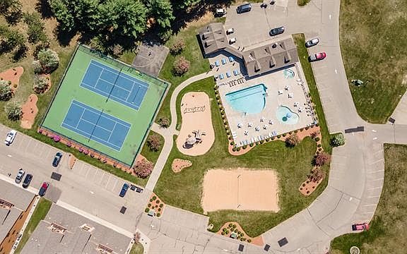 2nd image of 1822-1 Parkland Dr Unit 701