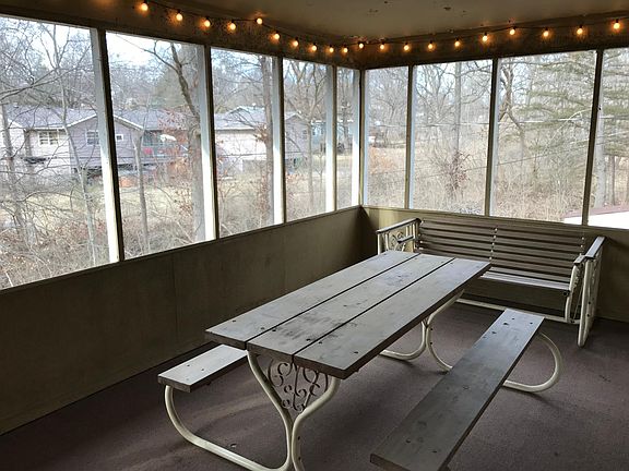 Screened-in porch.