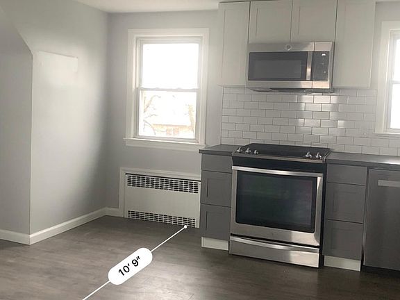 4th image of 263 Van Buren St Floor 2