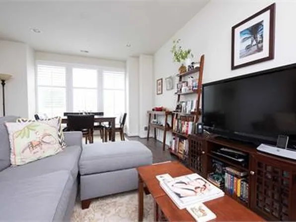 1907 Richmond Hy Unit 101, Alexandria, VA 22301