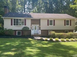 210 Faye Ct, King, NC 27021