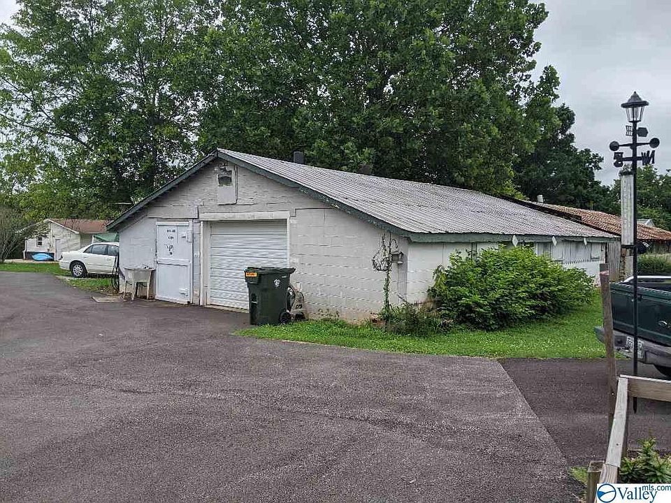 2nd image of 378 Clutts Rd