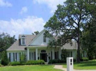 6015 Oak Hollow Dr, Burleson, TX 76028