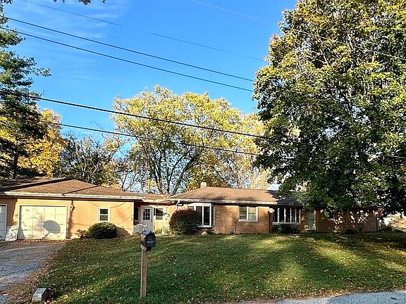 2nd image of 3503 Sunset Dr