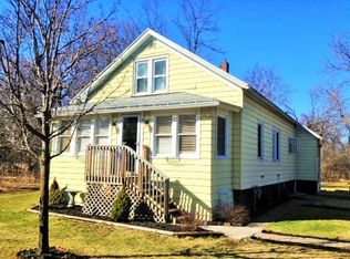 322 Belle Isle Rd, Syracuse, NY 13209