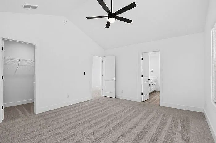 310 E Talleyrand Ave — Photo 24