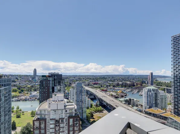 1372 Seymour St #3501, Vancouver, BC V6B 0L1