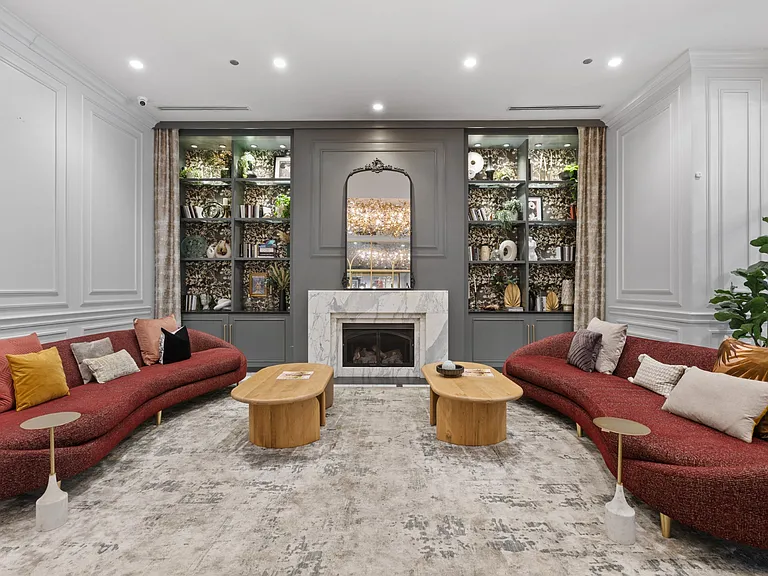 Flair Tower Apartments — Photo 41