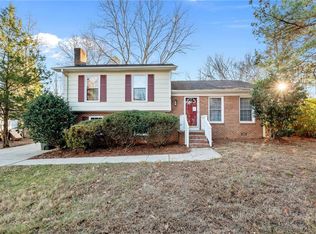 3107 Beaconwood Dr, Greensboro, NC 27455
