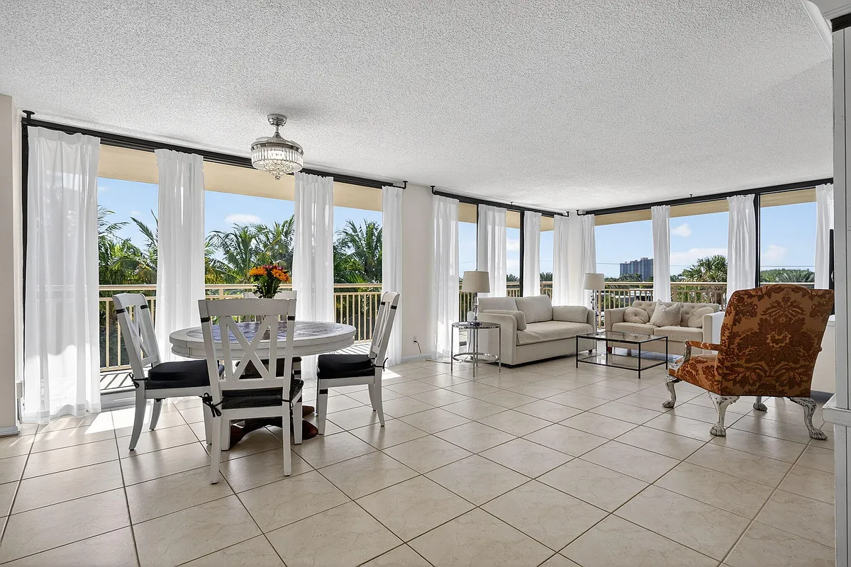 Building Photo - 3400 N Ocean Dr #408