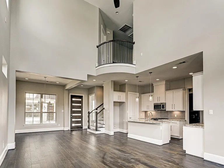 4859 Benning Dr — Photo 4