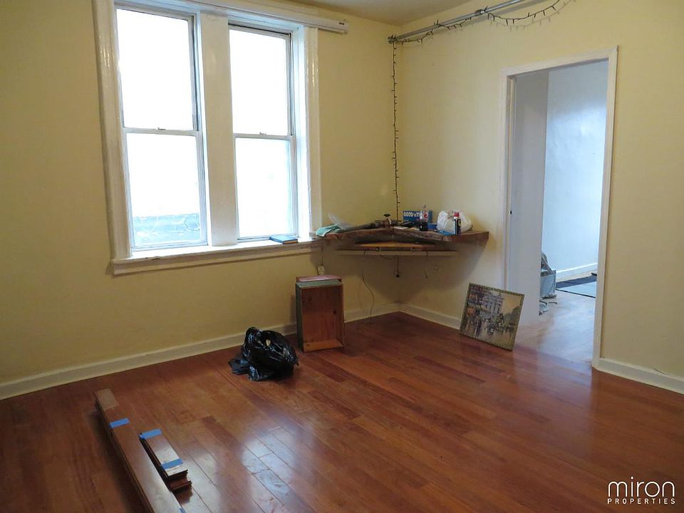 1st image of 125 Avenue D APT 2W