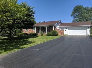 150 Westview Dr, Jefferson, OH 44047
