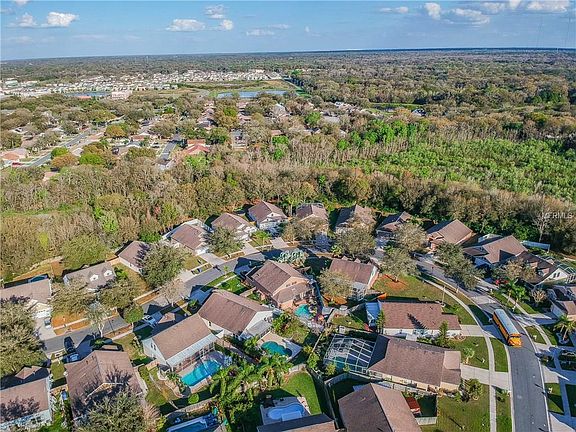 5th image of 6527 Summer Cove Dr