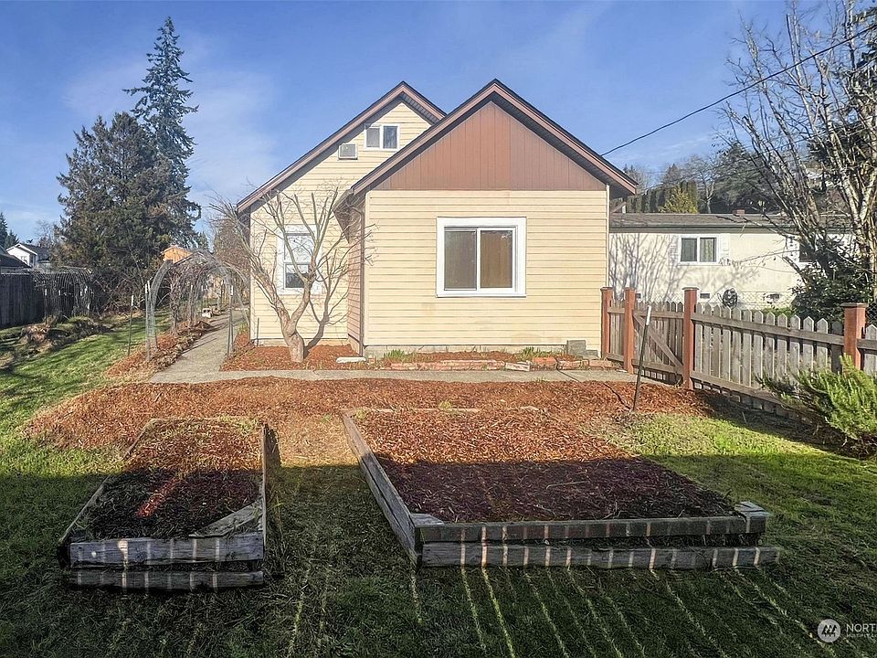 1st image of 3706 W C Street