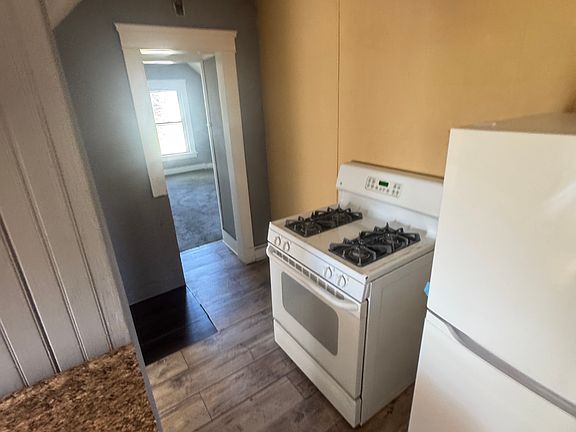 5th image of 13605 Gainsboro Ave #3