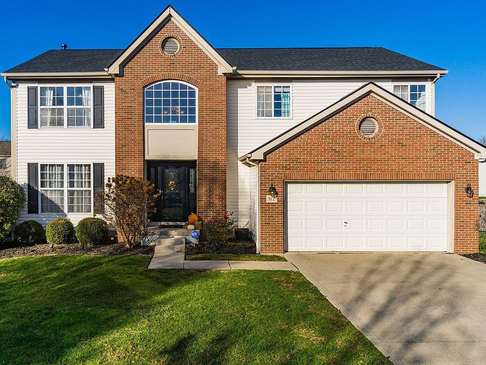 1st image of 812 Twin Acorn Ct