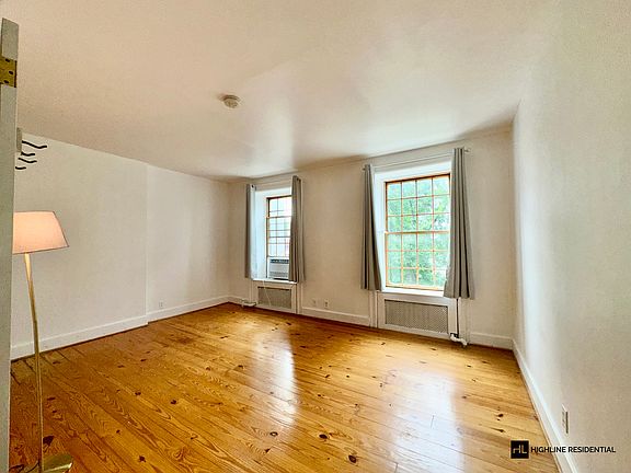 3rd image of 409 E 118th St #3
