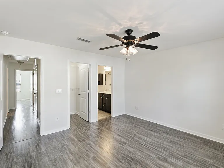 436 Carthage Ct — Photo 17