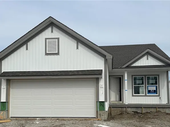 27408 E Cedar Grove Dr, Lake Lotawana, MO 64086