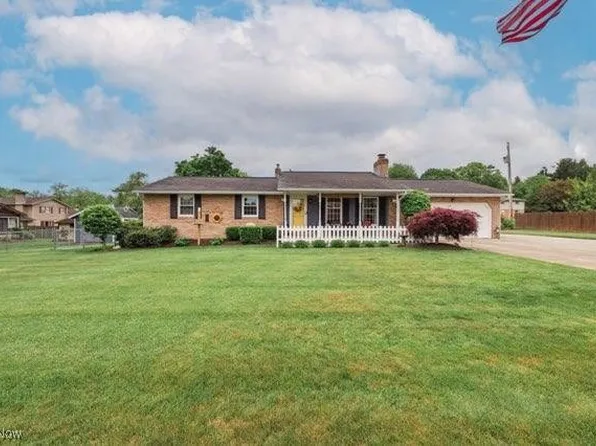 1547 Radcliff Ave NW, Massillon, OH 44646