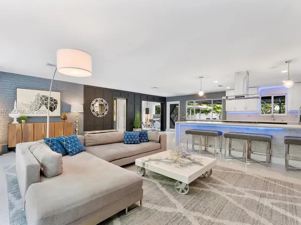2825 NW 10th Ave, Wilton Manors, FL 33311