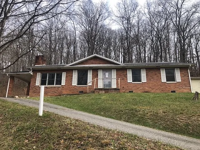 2785 Smith Creek Rd photo 1